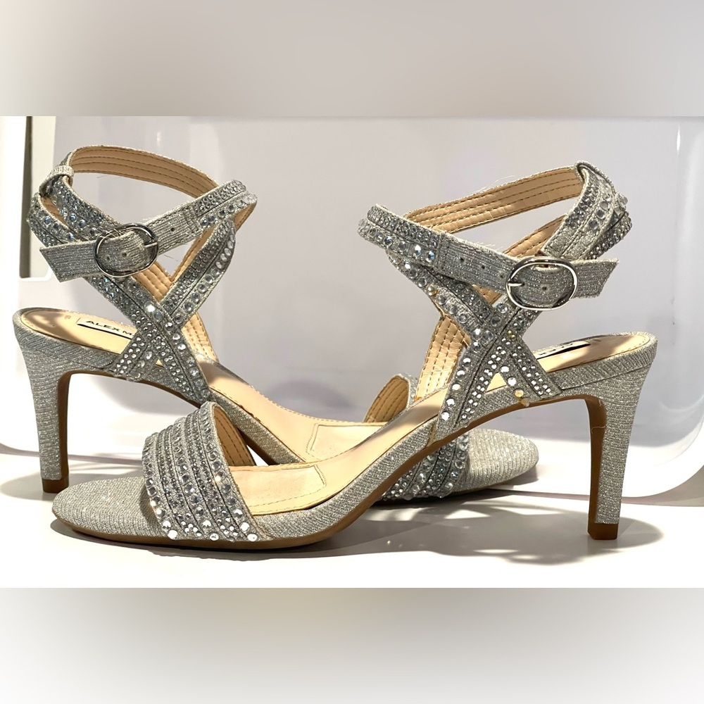 Alex Marie PARLYN Silver Strappy Heels Size 6